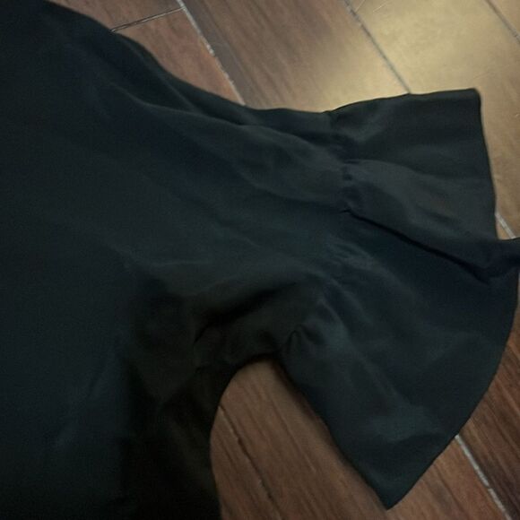 Amanda Uprichards Black Top - Cropped Top - Nice Shirt - Excellent Condition - Picture 3 of 5